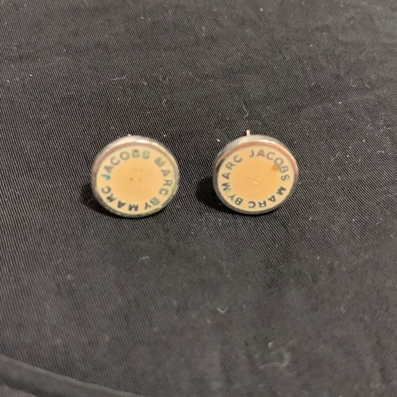 Marc Jacobs earring - Picture 2 of 3